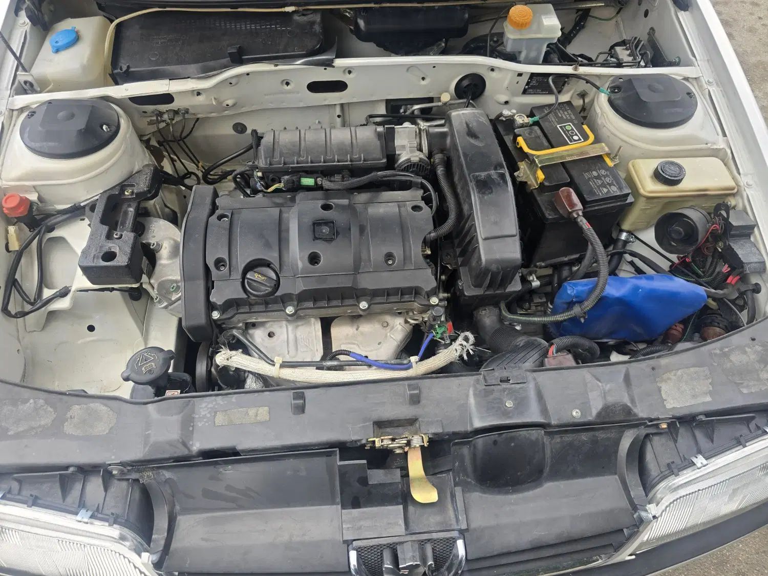 پژو 405 SLX بنزینی TU5 - 1390