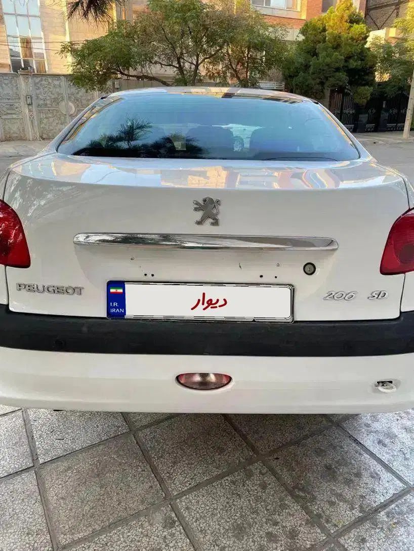 پژو ۲۰۶ صندوق دار v8 - 1395
