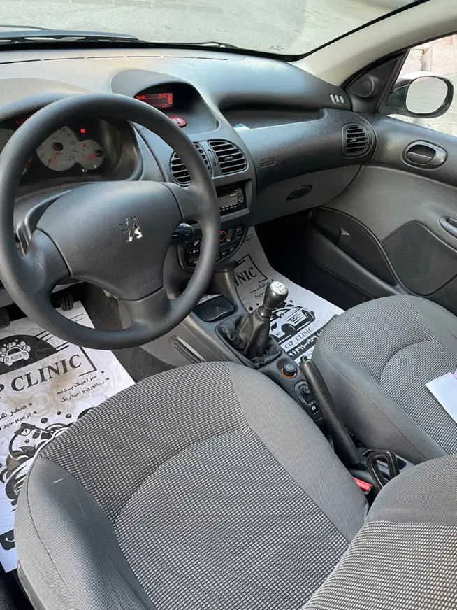 پژو ۲۰۶ صندوق دار v8 - 1395