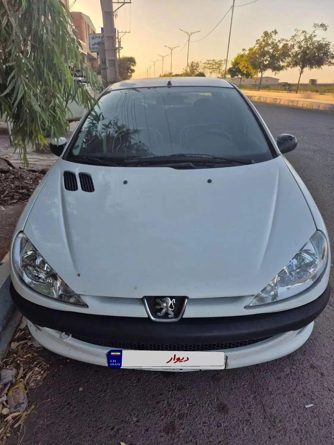 پژو ۲۰۶ صندوق دار v8 - 1396