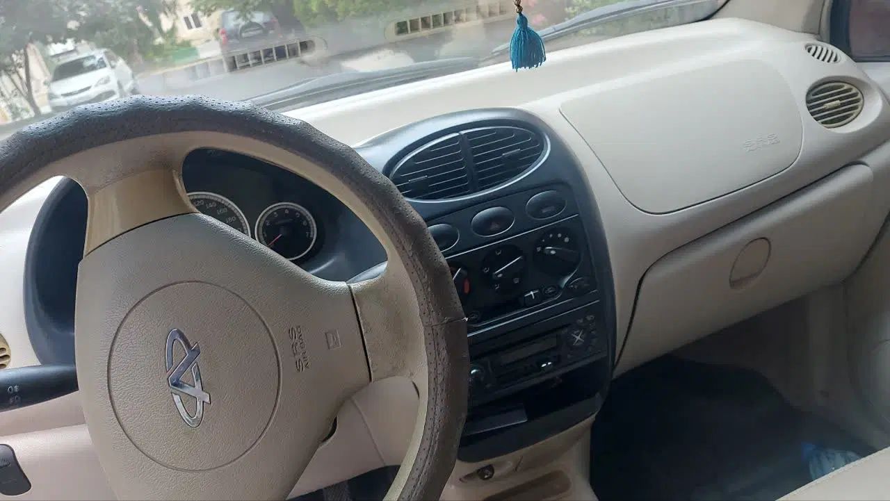ام وی ام 110 چهار سیلندر دنده ای - 1394