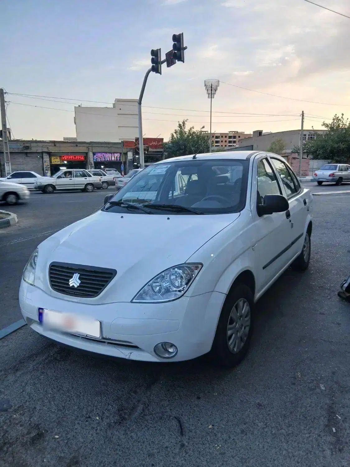 تیبا صندوق دار SX - 1400