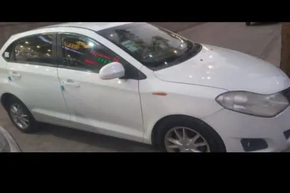ام وی ام 315 هاچ بک ساده دنده ای - 1393