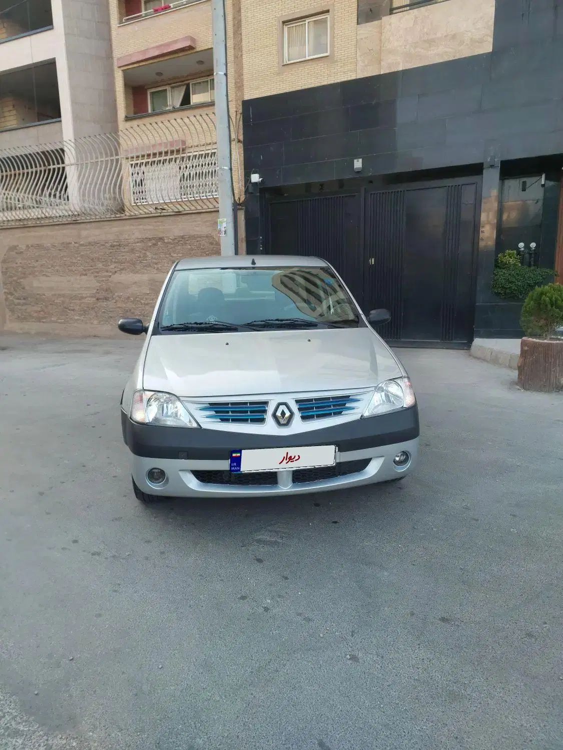 خودرو رنو، تندر 90 آگهی ann_20001156