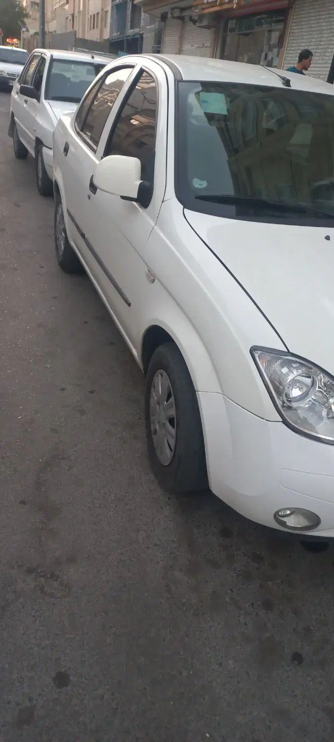 تیبا صندوق دار SX - 1400