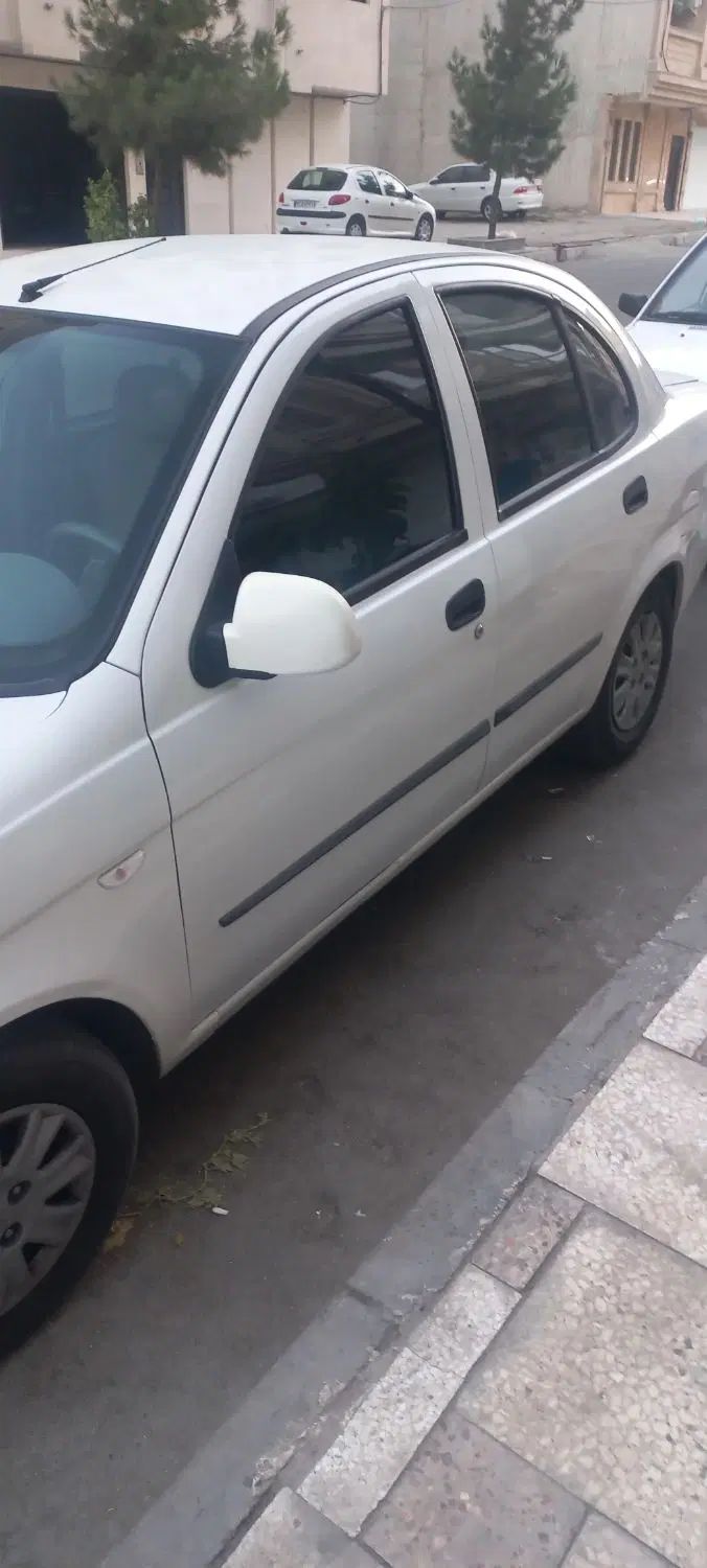 تیبا صندوق دار SX - 1400