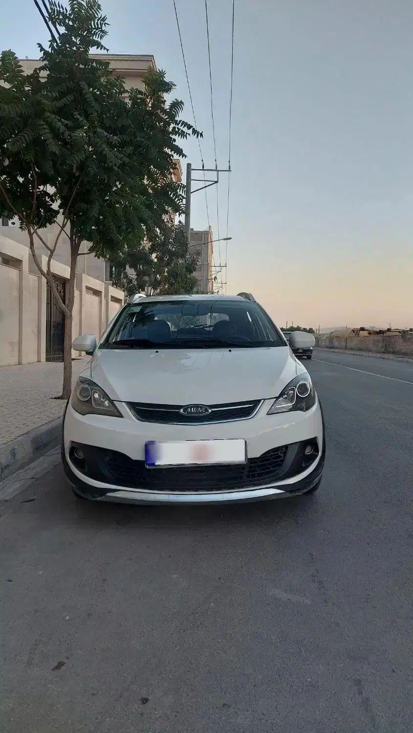 خودرو ام وی ام، 315 هاچ بک آگهی ann_20001430