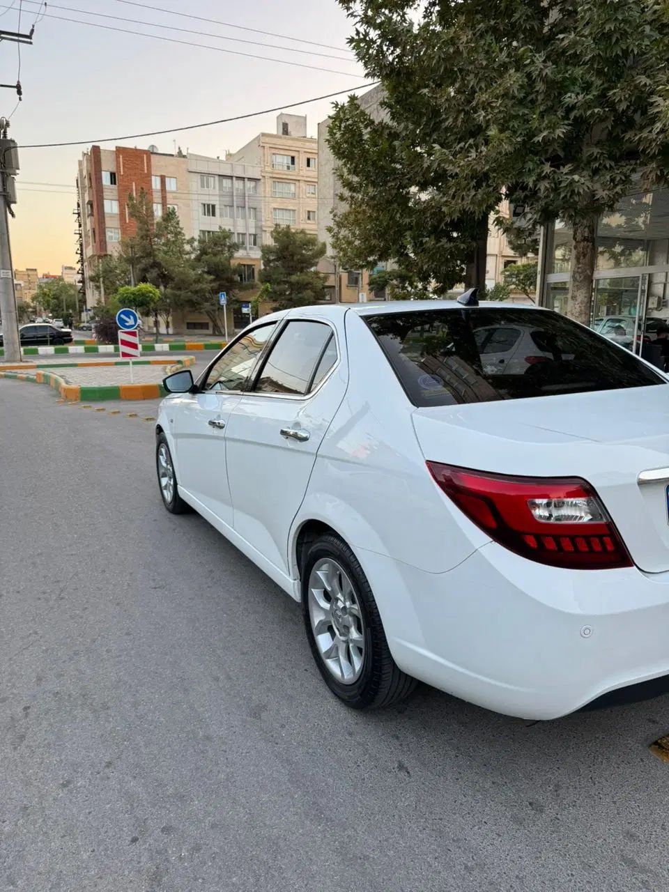 دنا پلاس توربو اتوماتیک - 1402