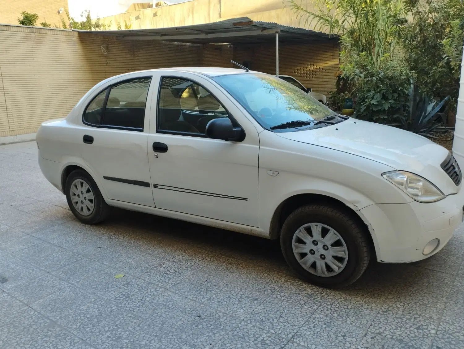 تیبا صندوق دار SX - 1399