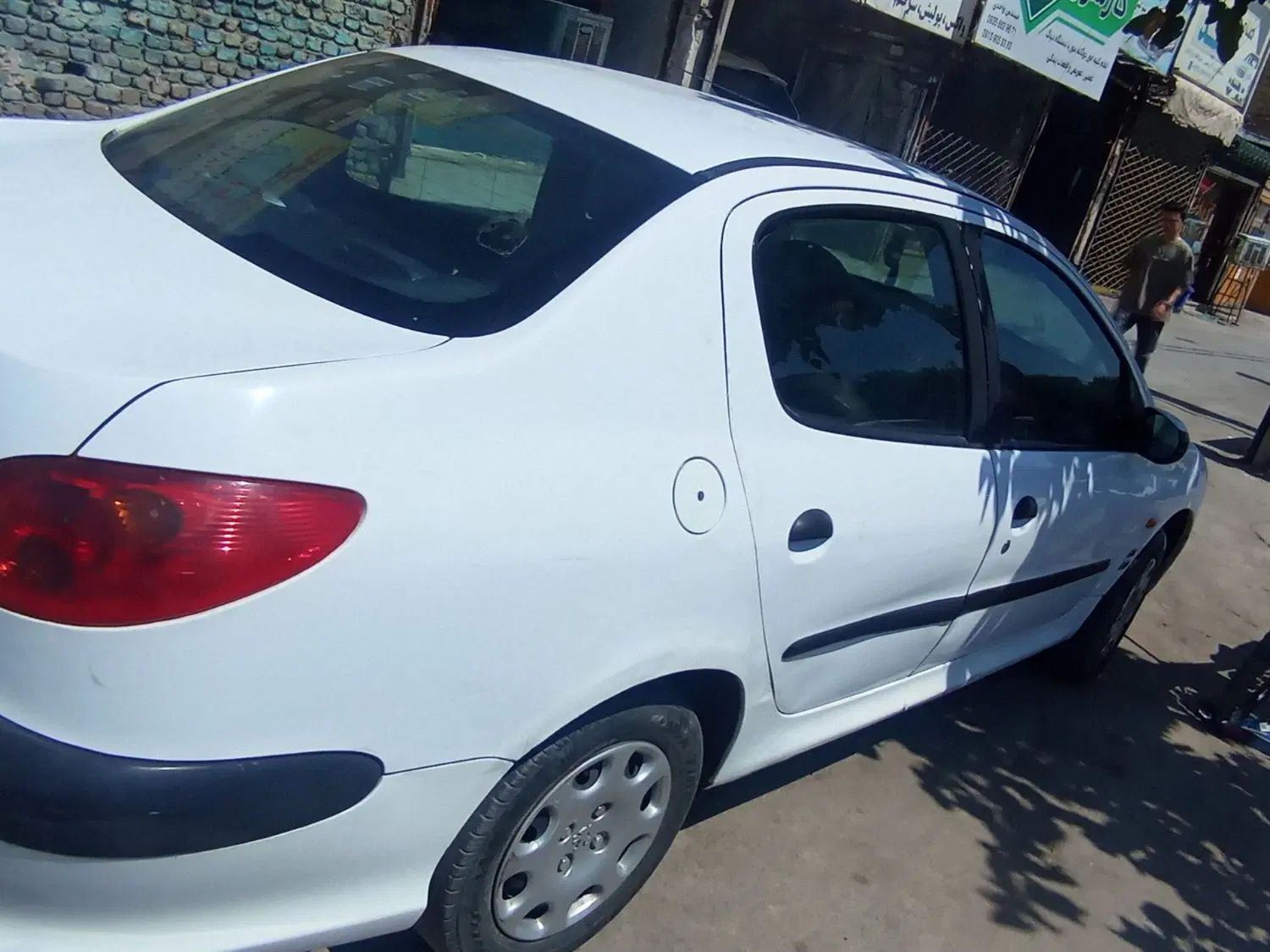 پژو ۲۰۶ صندوق دار v20 - 1390