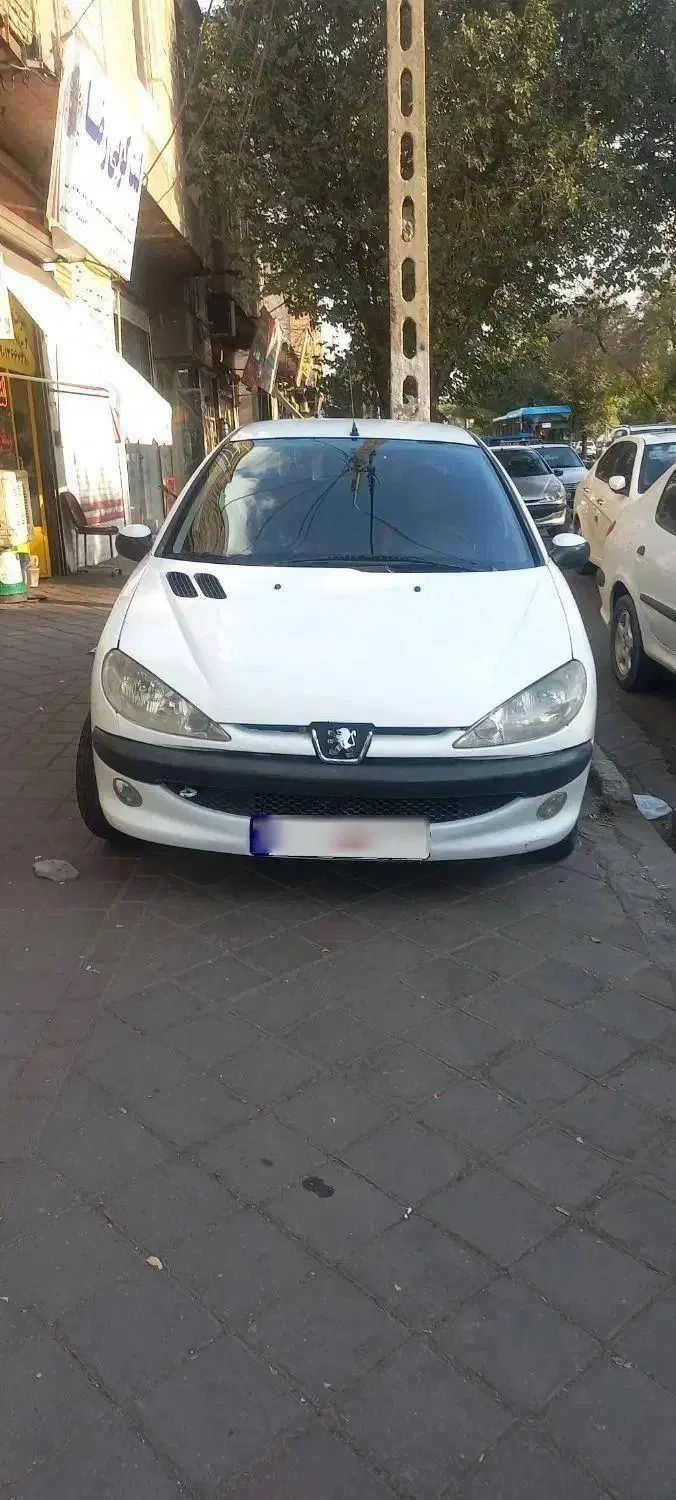 پژو ۲۰۶ صندوق دار v8 - 1393
