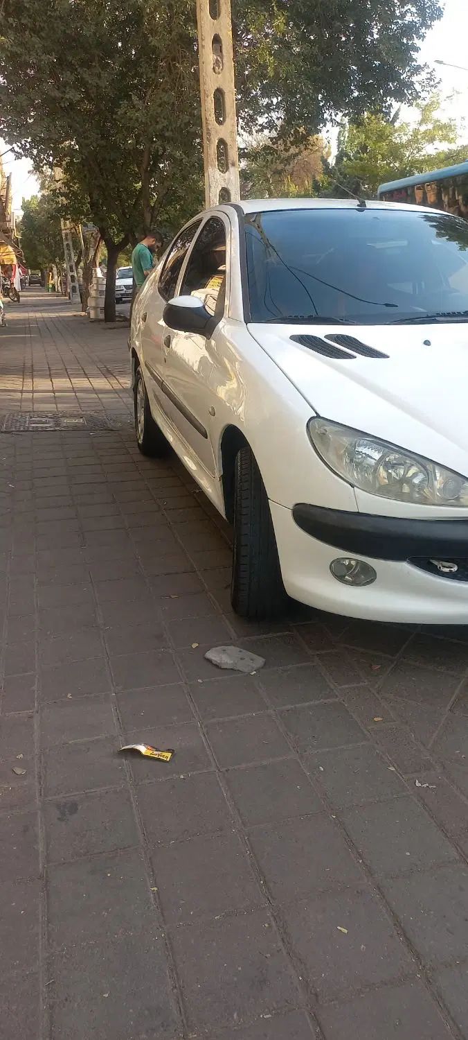 پژو ۲۰۶ صندوق دار v8 - 1393