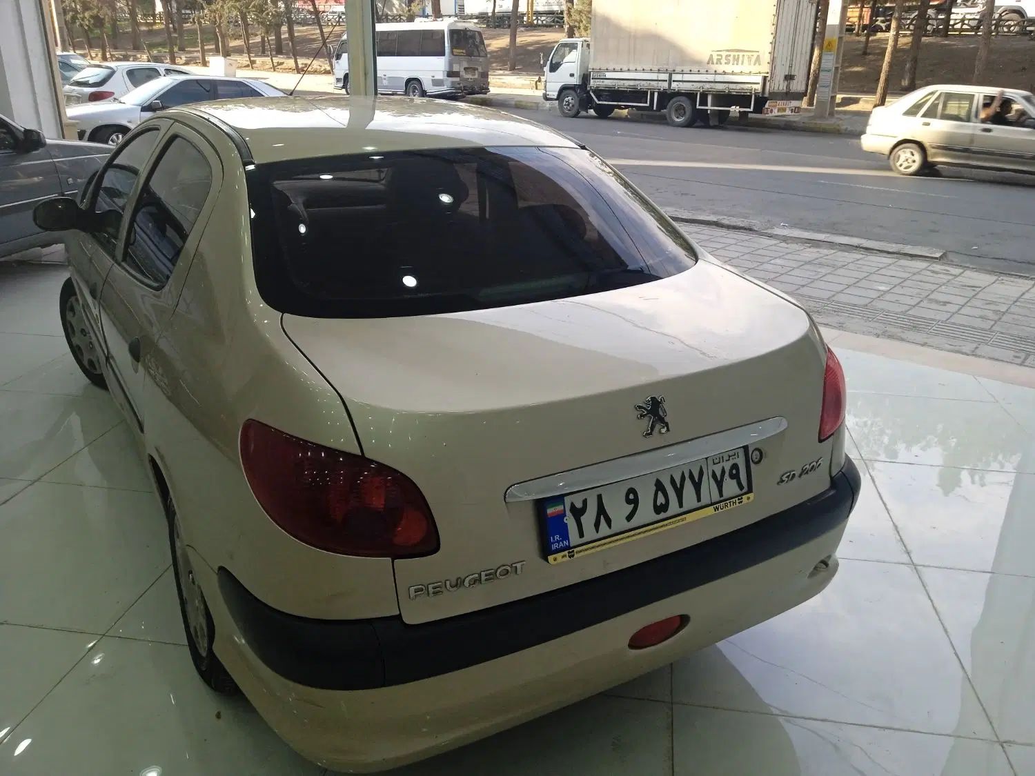پژو ۲۰۶ صندوق دار v8 - 1385