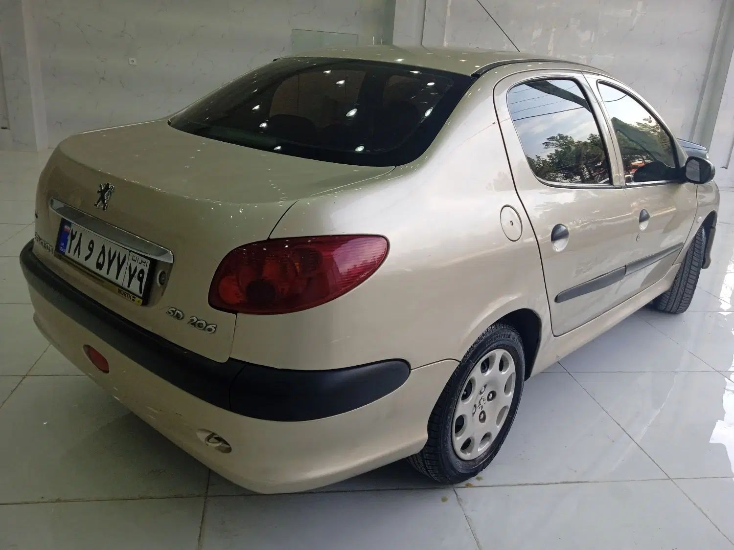 پژو ۲۰۶ صندوق دار v8 - 1385