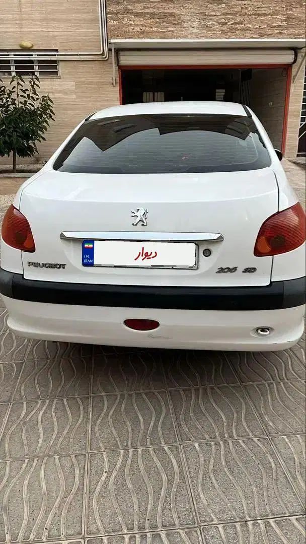 پژو ۲۰۶ صندوق دار v8 - 1390