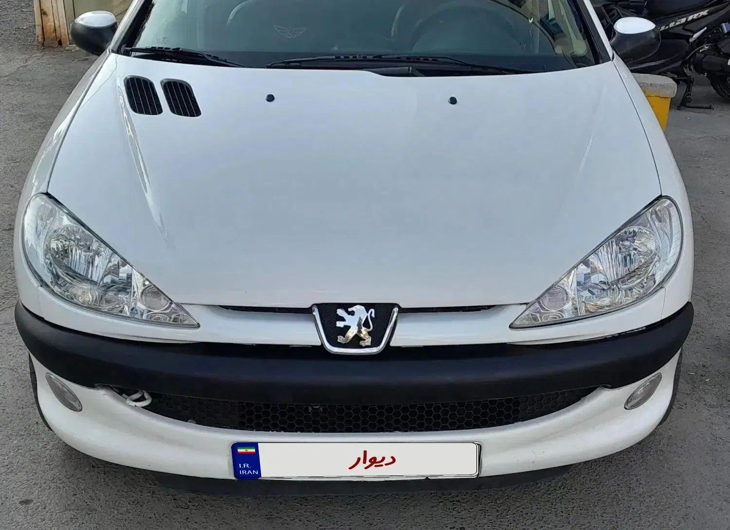 پژو ۲۰۶ صندوق دار v8 - 1390