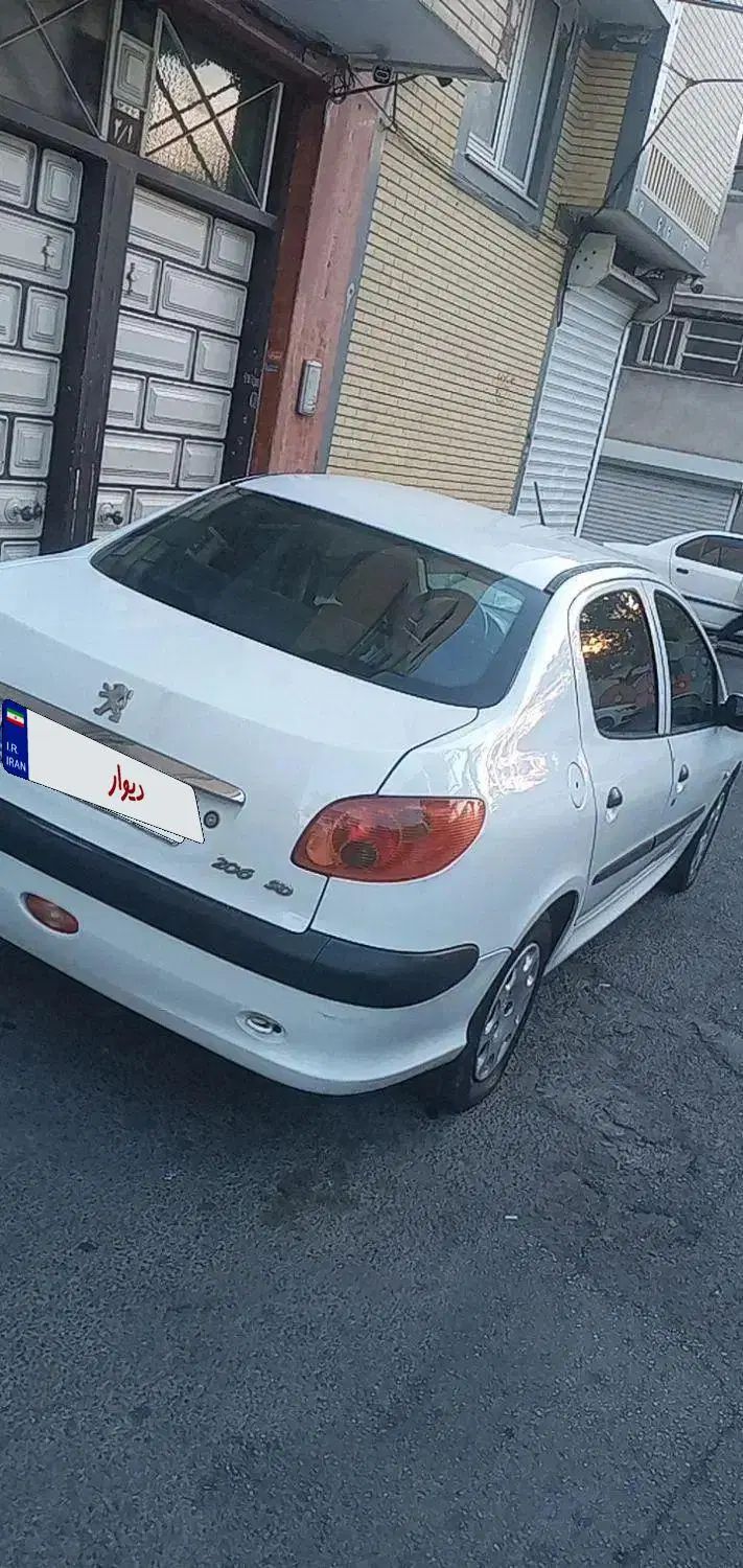 پژو ۲۰۶ صندوق دار v8 - 1393