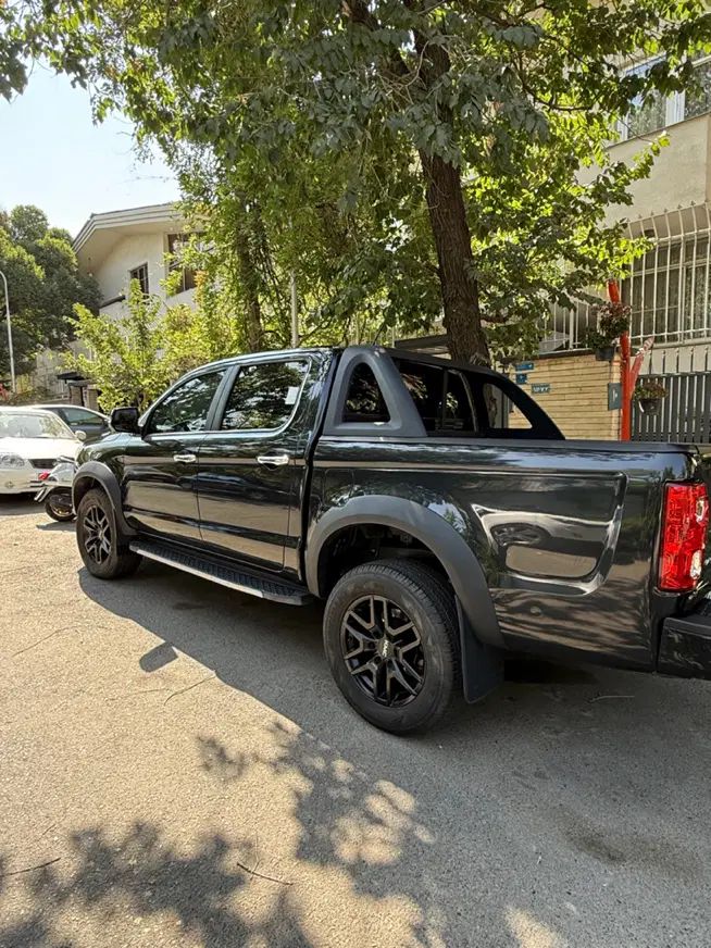 خودرو کی ام سی، T8 آگهی ann_20002350