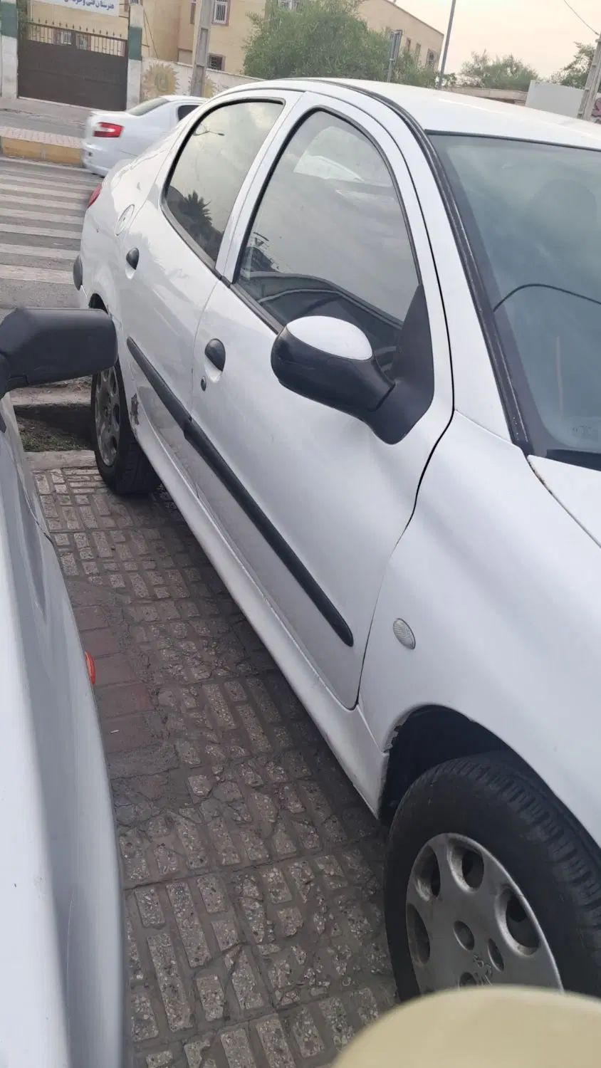 پژو ۲۰۶ صندوق دار v8 - 1390
