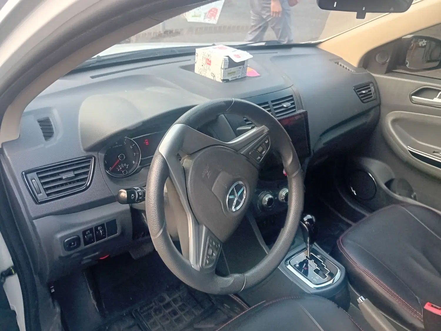 جک J4 اتوماتیک ساده - 1399