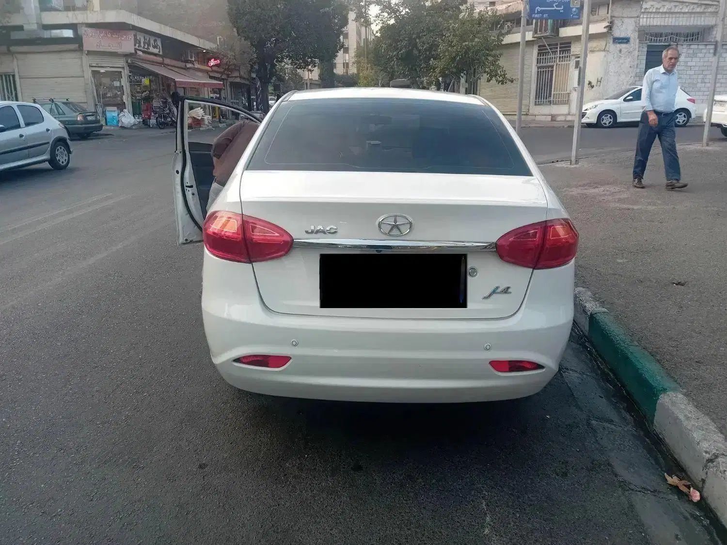 جک J4 اتوماتیک ساده - 1399