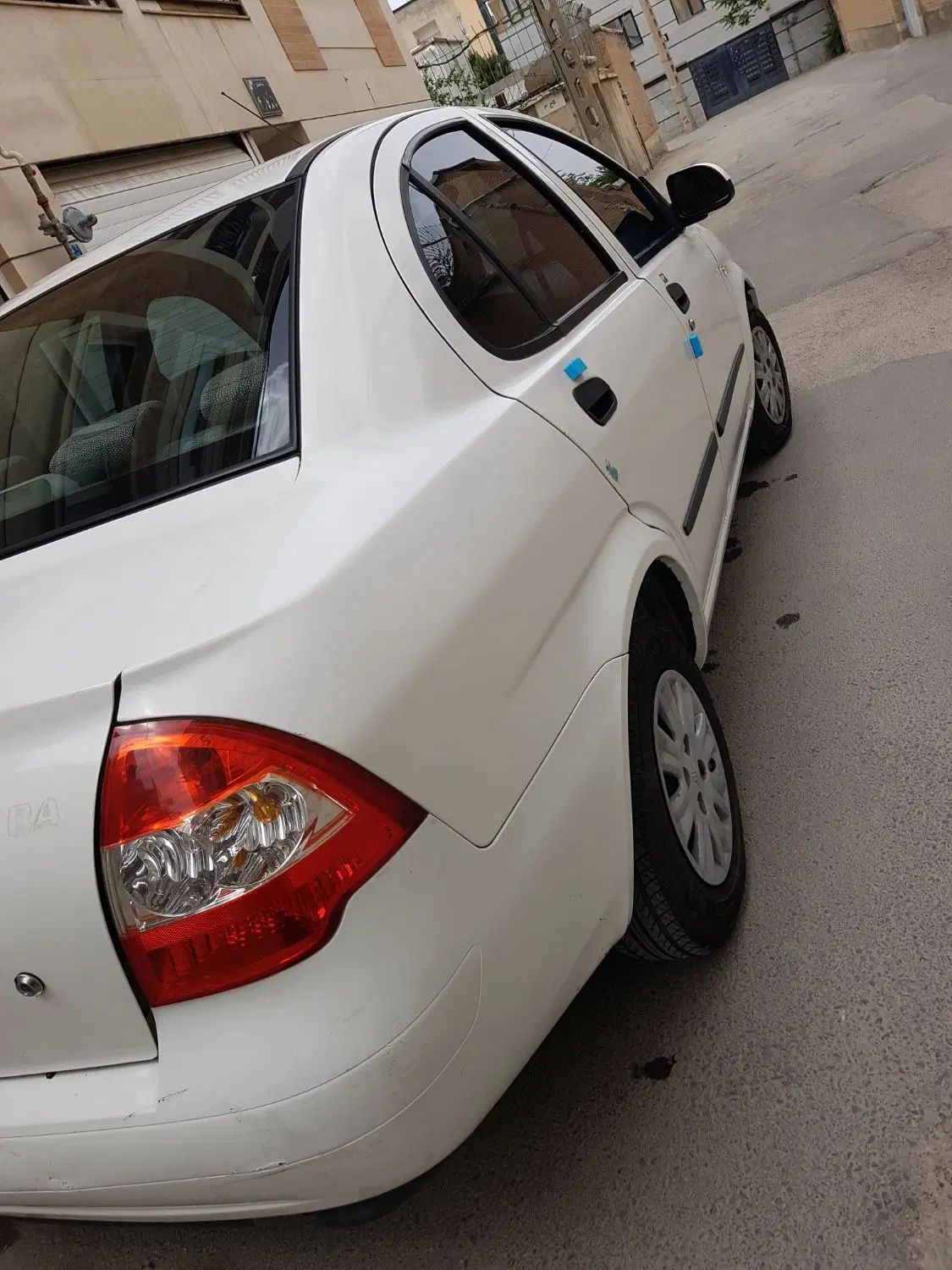 تیبا صندوق دار SX - 1401