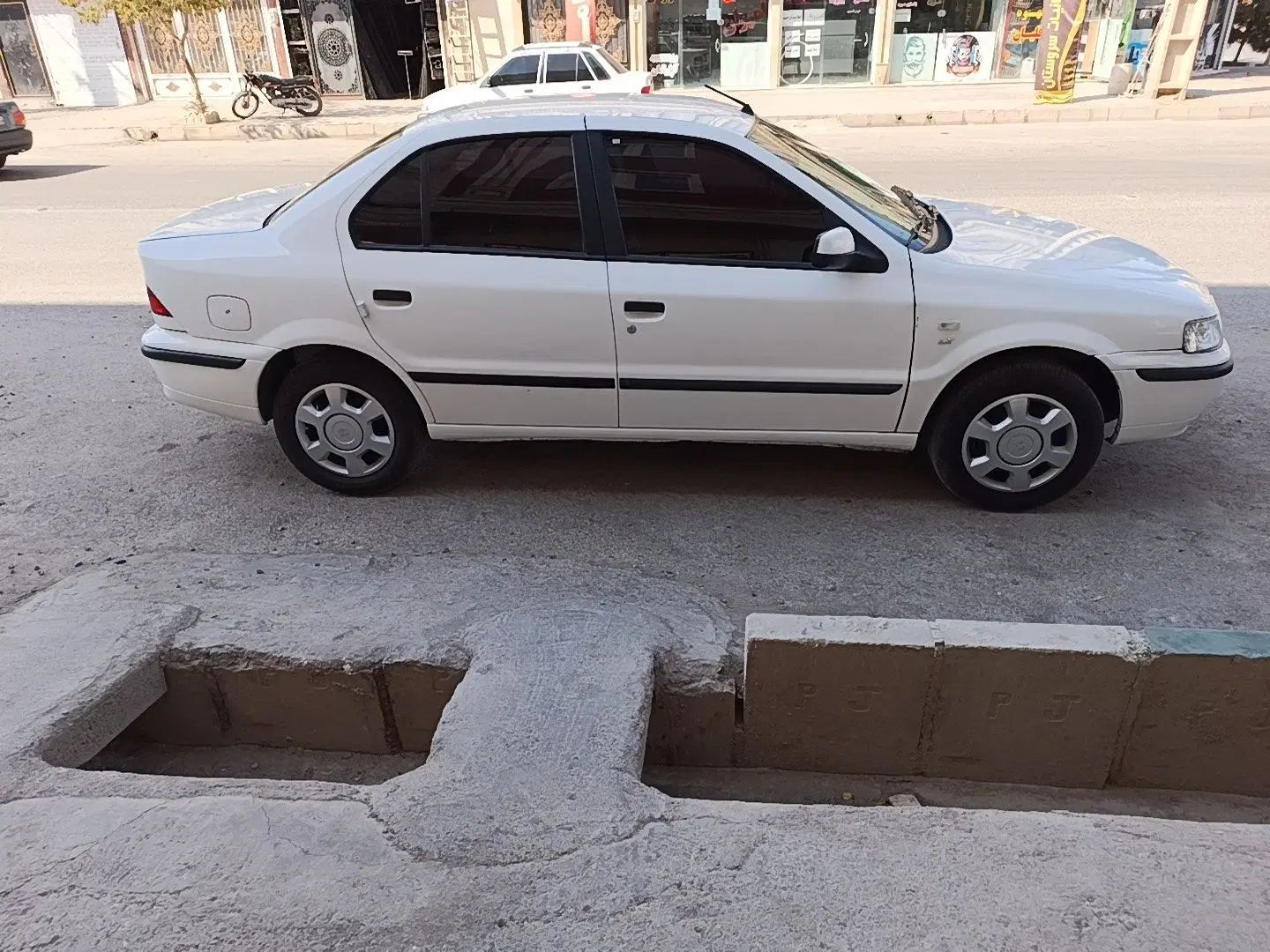 سمند LX XU7 - 1400