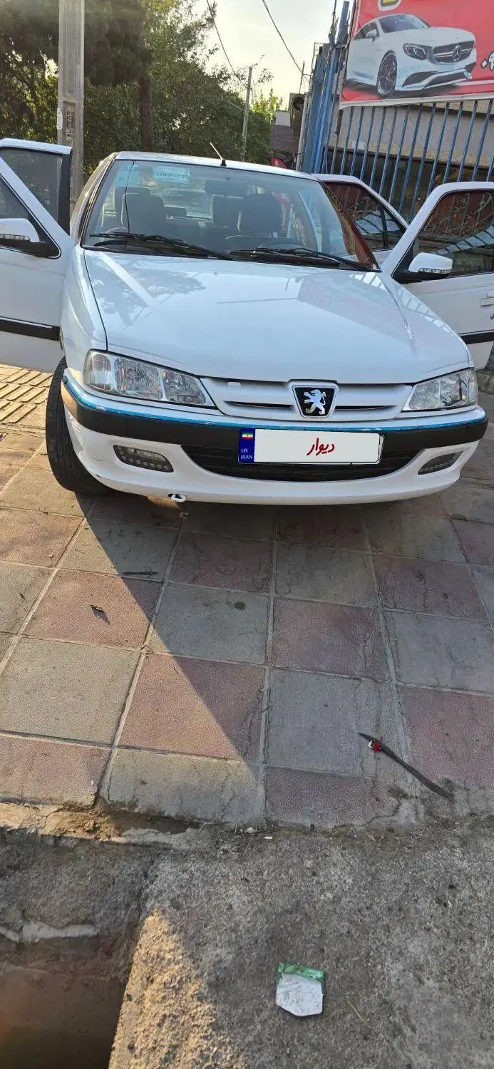 پژو پارس XU7P - 1402