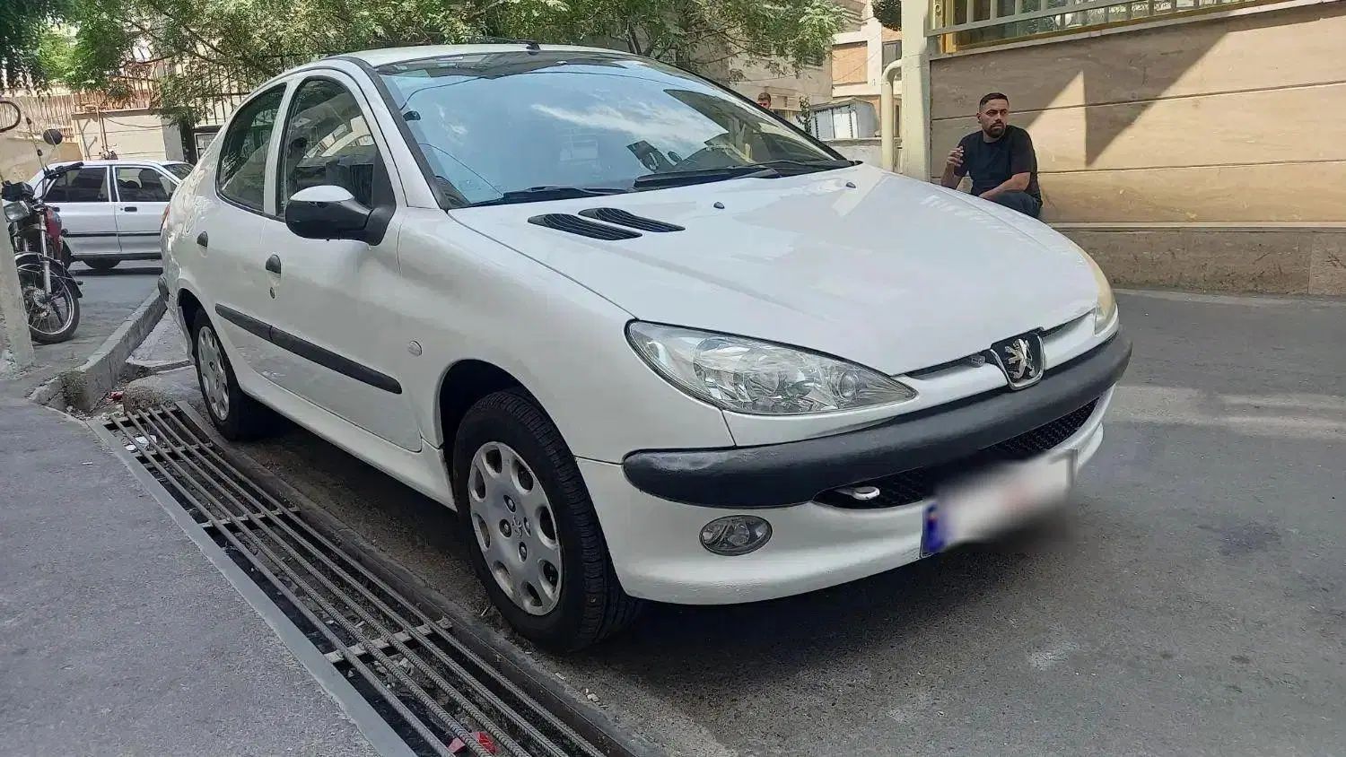 پژو ۲۰۶ صندوق دار v8 - 1393