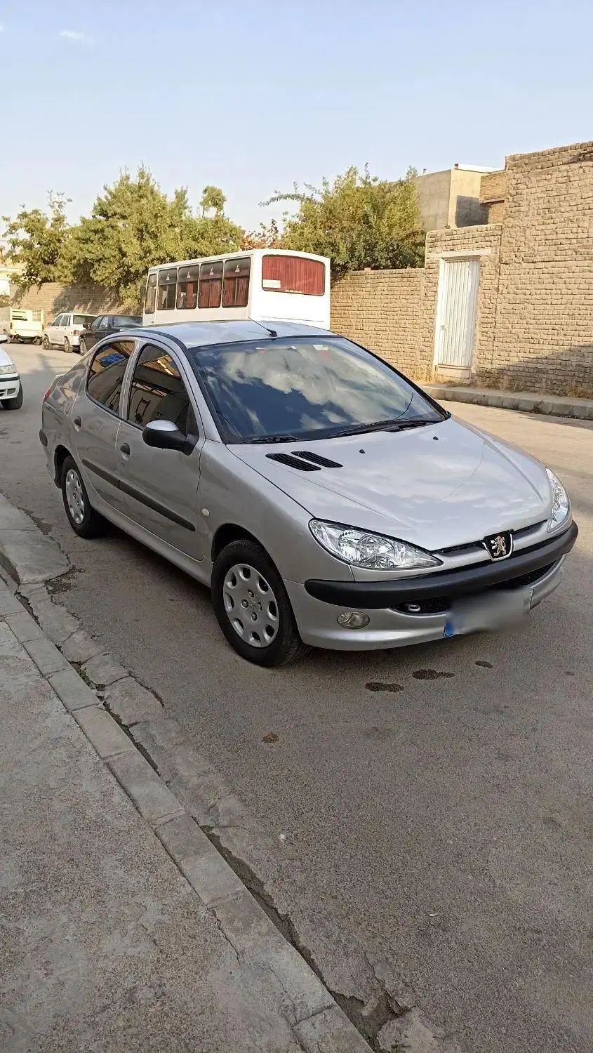 پژو ۲۰۶ صندوق دار v8 - 1386