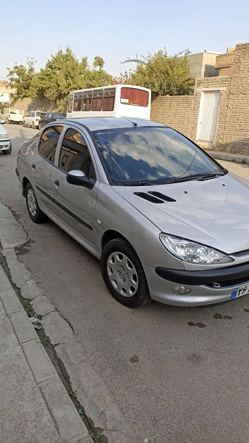 پژو ۲۰۶ صندوق دار v8 - 1386