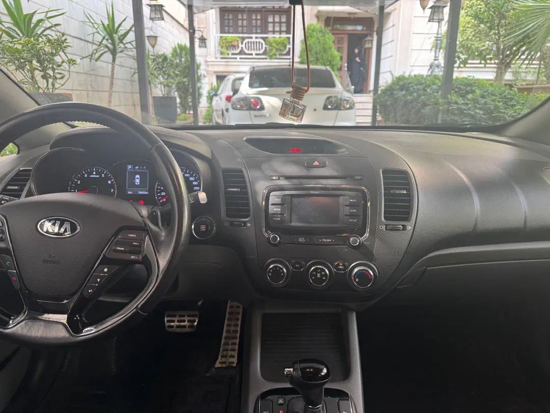 کیا سراتو 2.0 لیتر اتوماتیک GT لاین - 2017
