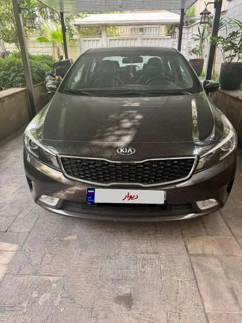 کیا سراتو 2.0 لیتر اتوماتیک GT لاین - 2017