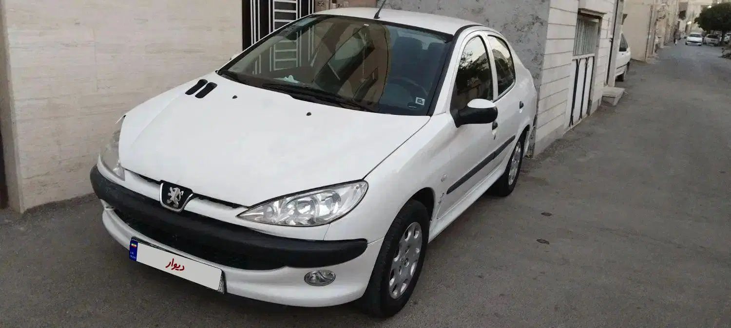 پژو ۲۰۶ صندوق دار v8 - 1396