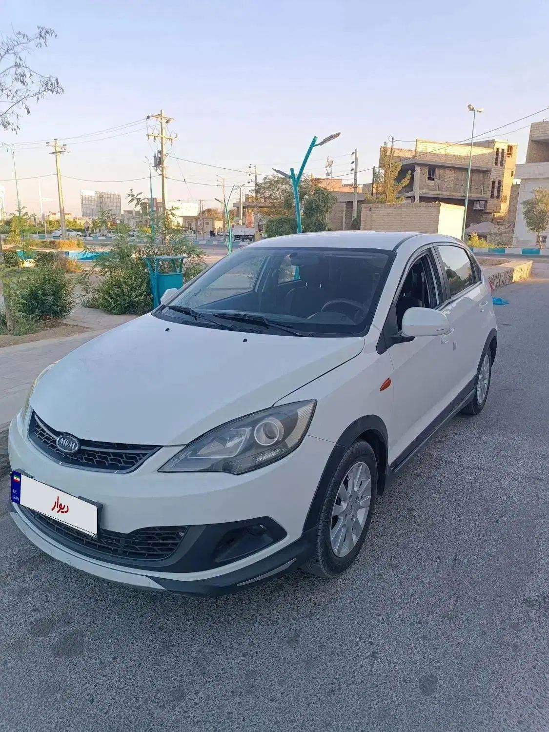 خودرو ام وی ام، 315 هاچ بک آگهی ann_20003467