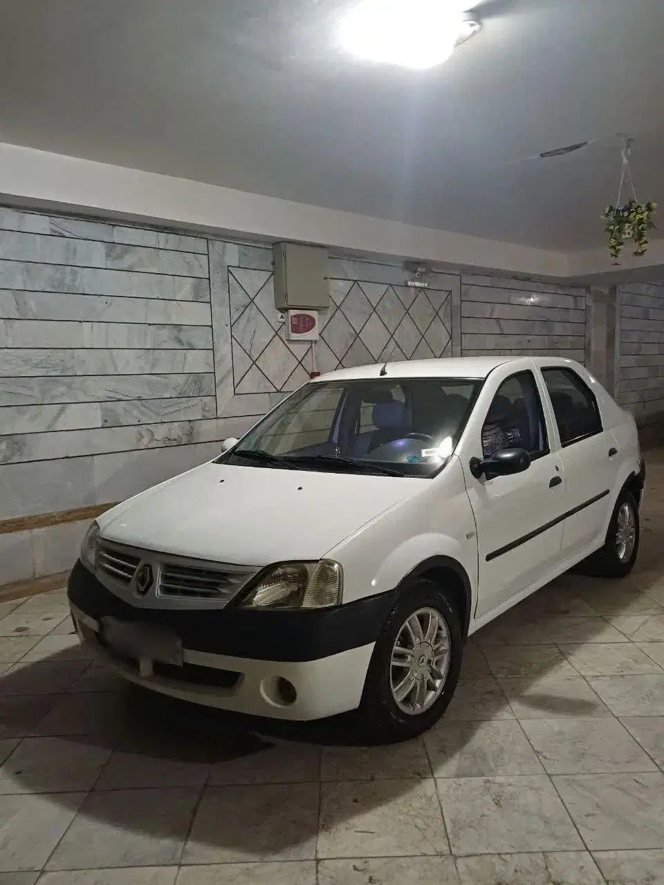 خودرو رنو، تندر 90 آگهی ann_20003470