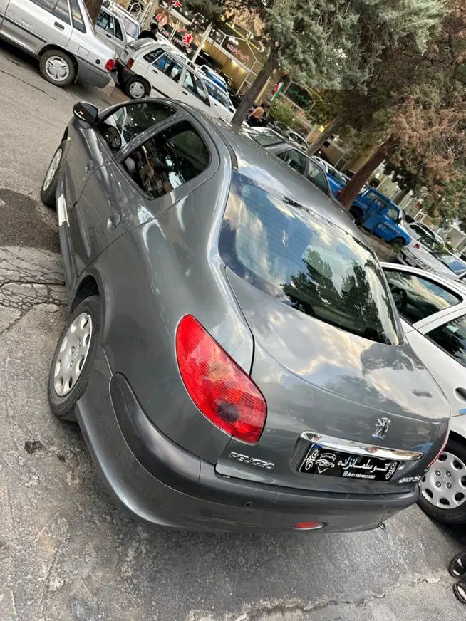 پژو ۲۰۶ صندوق دار v8 - 1392