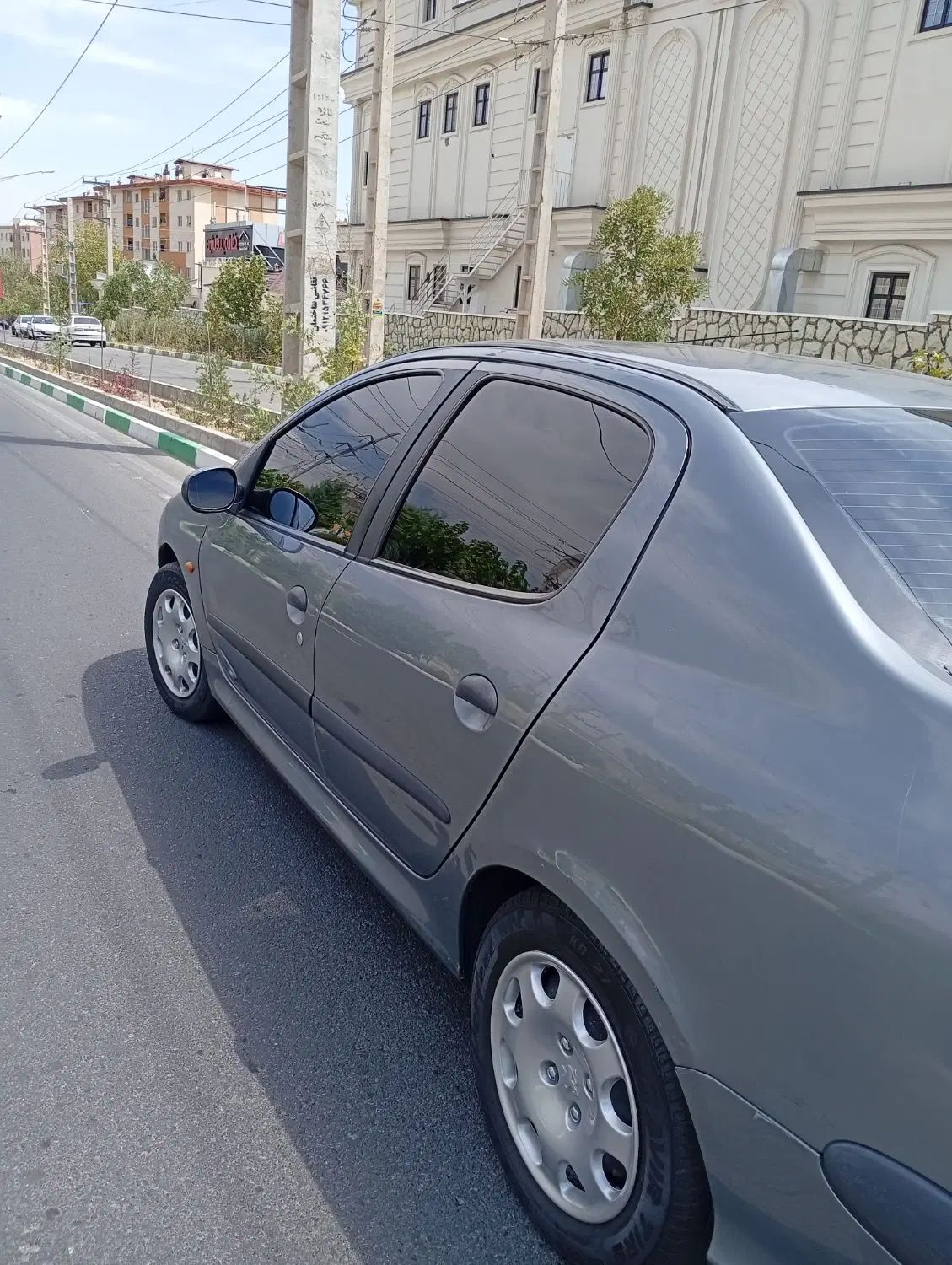 پژو ۲۰۶ صندوق دار v20 - 1388