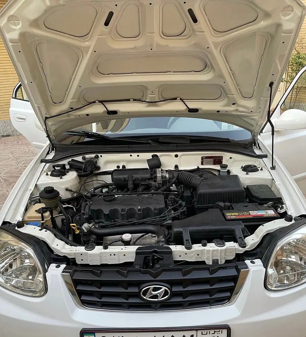 هیوندای ورنا دنده‌ ای - 1384
