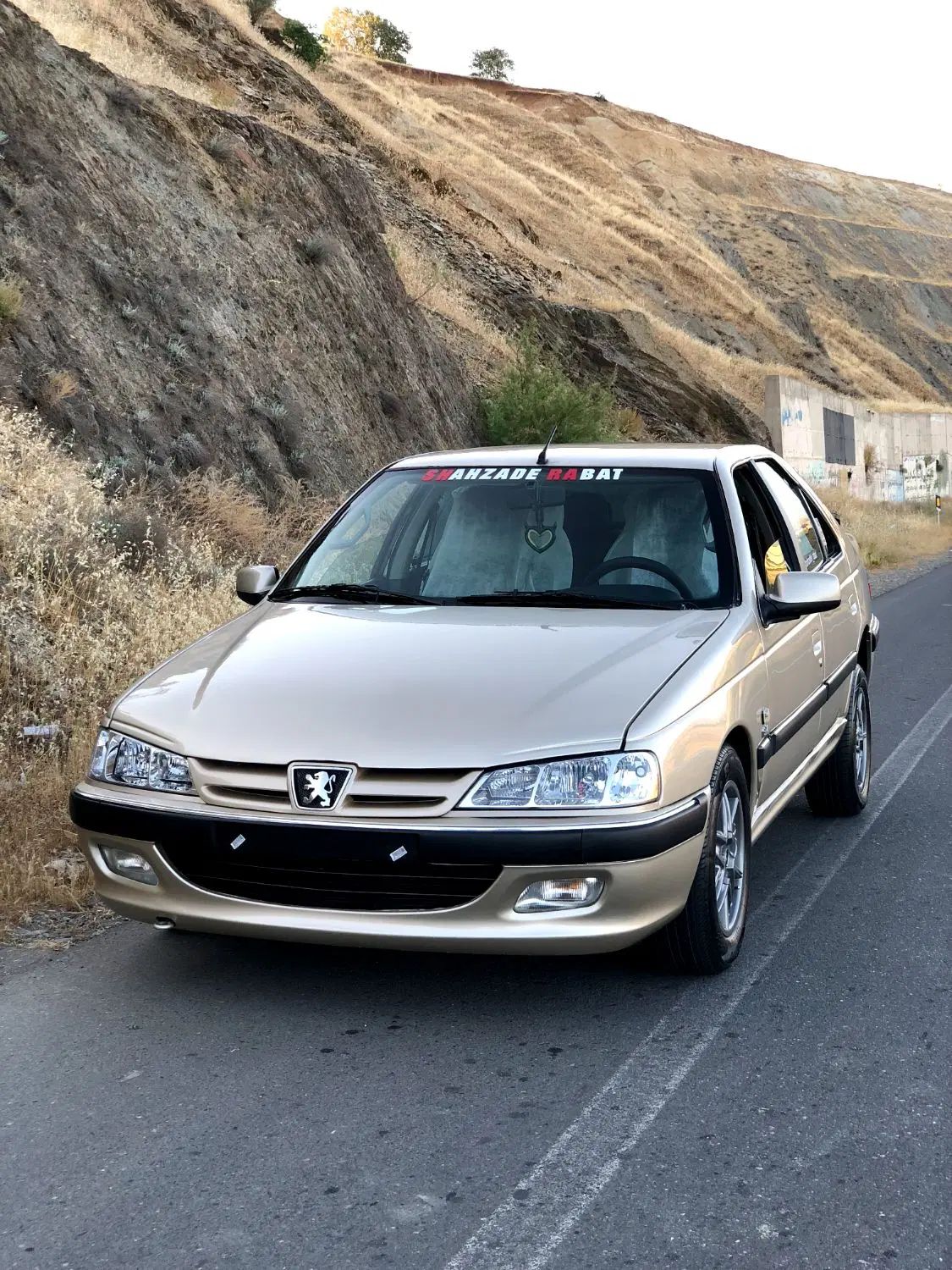 پژو پارس XU7ساده - 1382