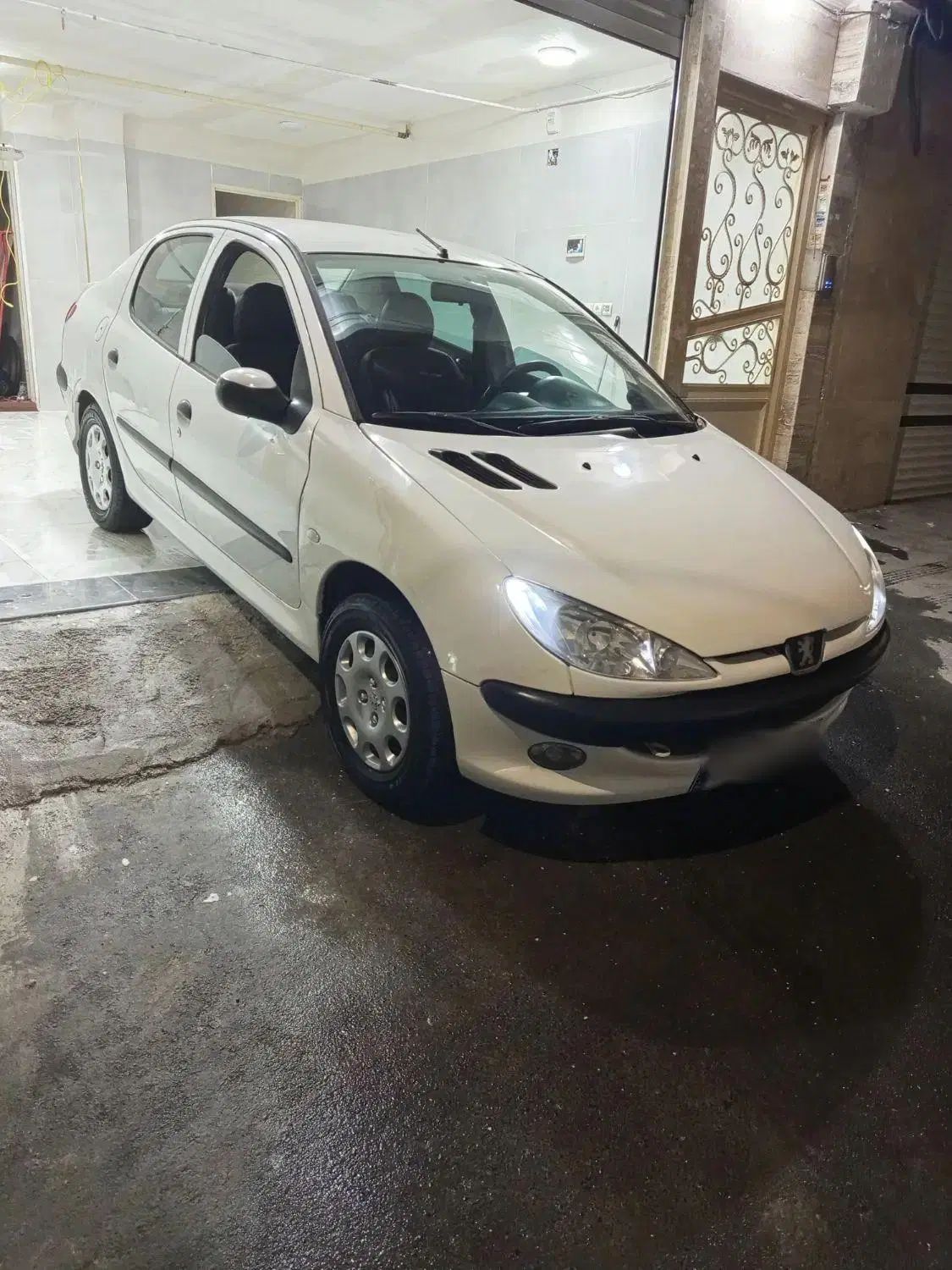 پژو ۲۰۶ صندوق دار v8 - 1391