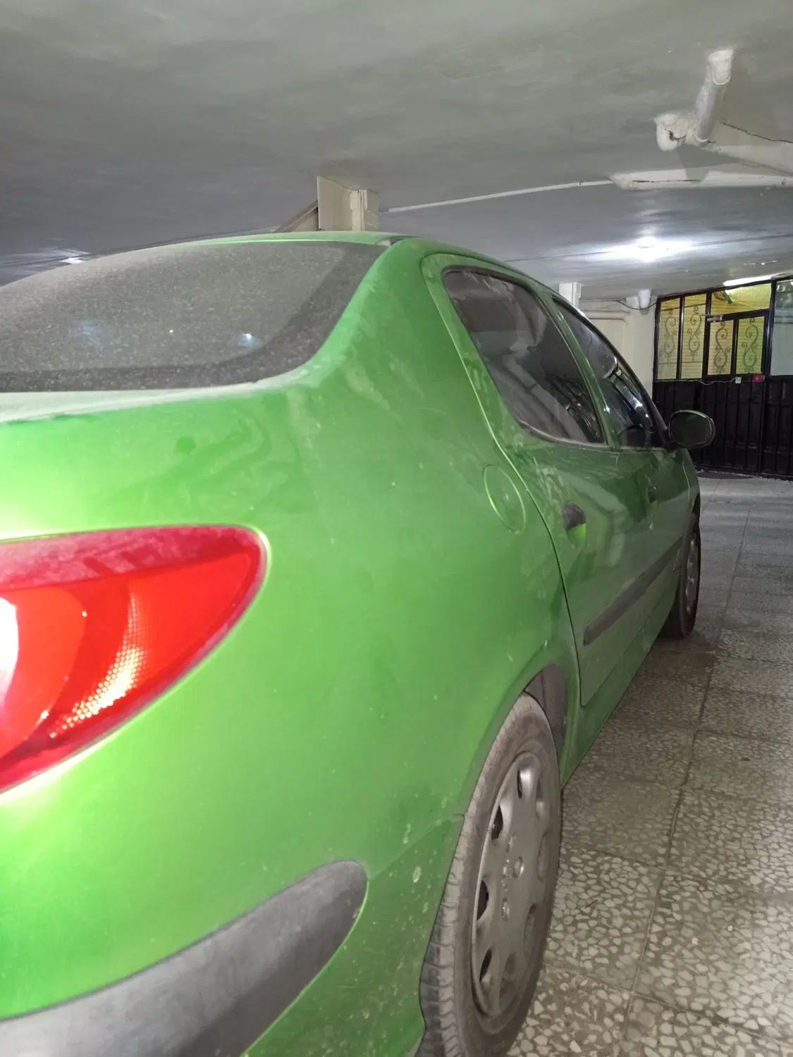 پژو ۲۰۶ صندوق دار v8 - 1393