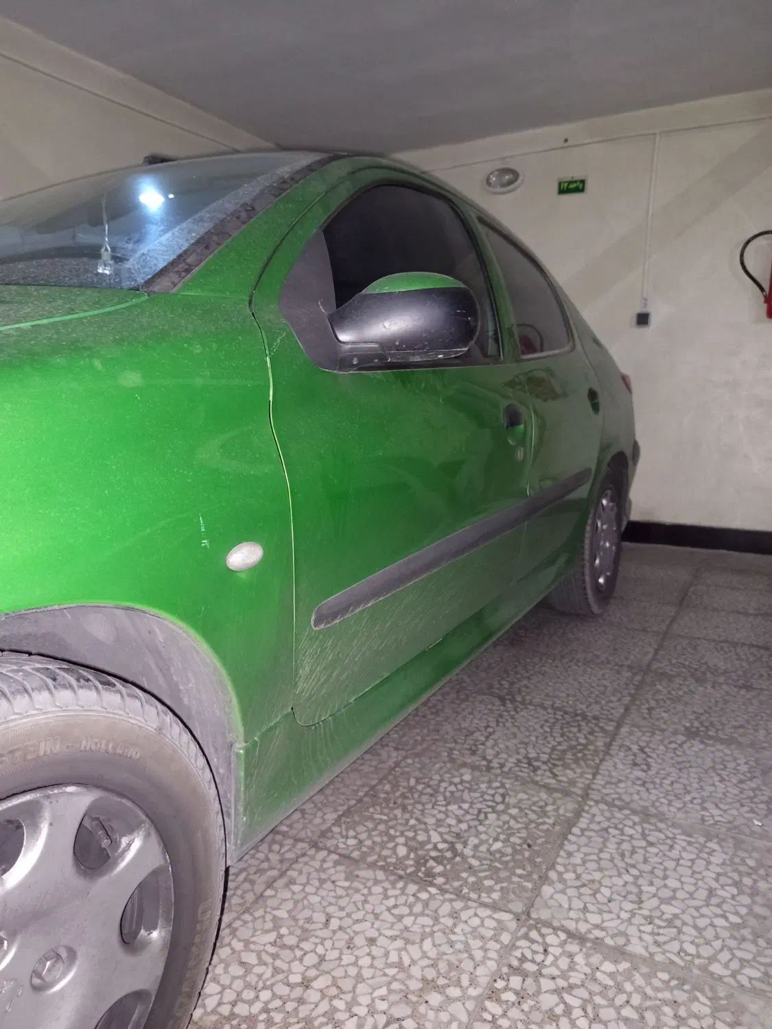 پژو ۲۰۶ صندوق دار v8 - 1393