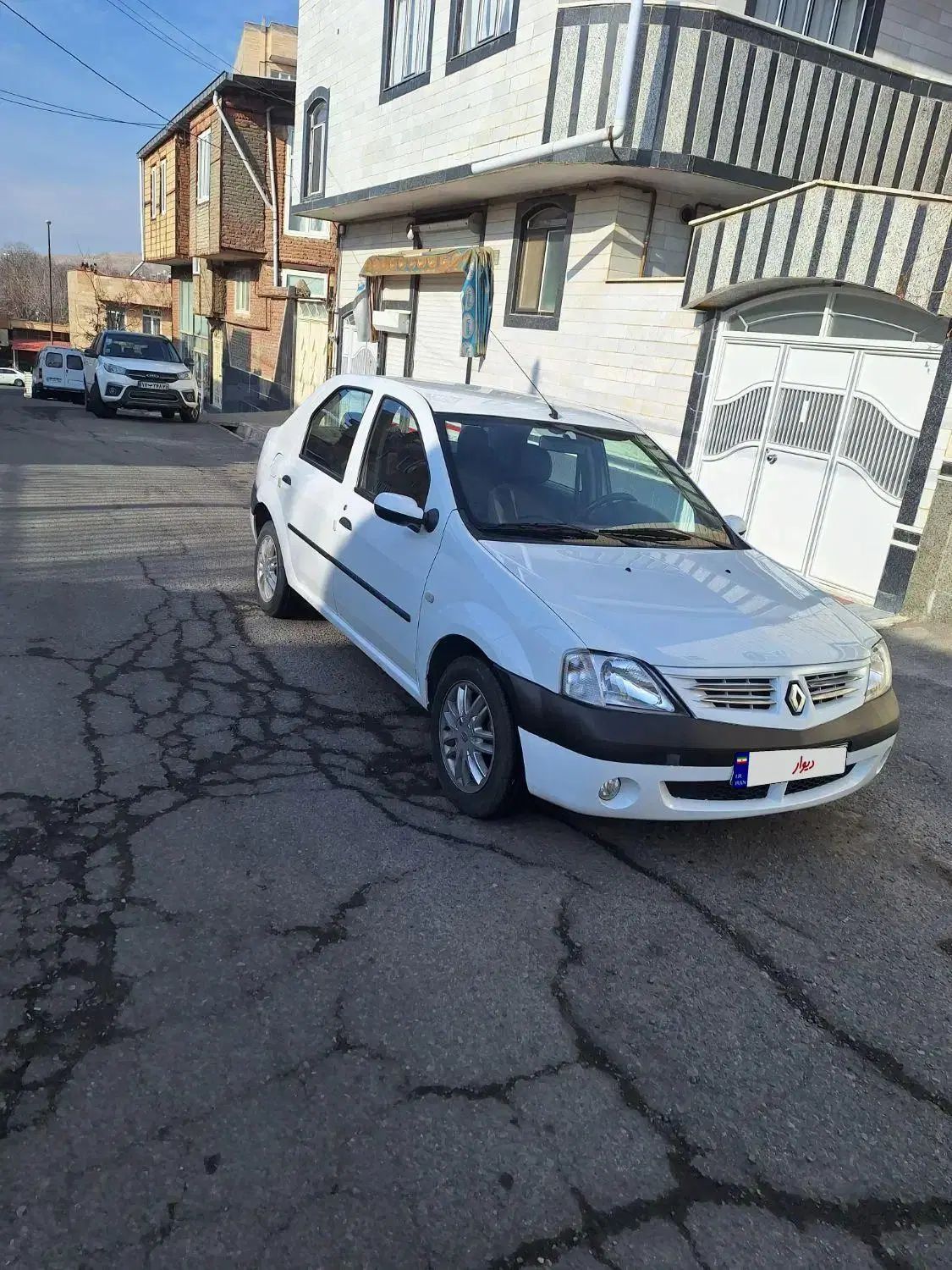 خودرو رنو، تندر 90 آگهی ann_20004472