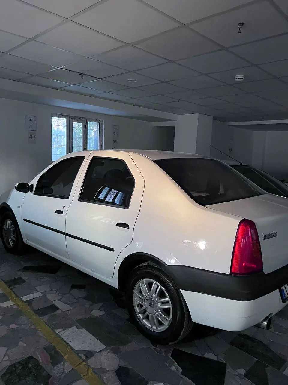 خودرو رنو، تندر 90 آگهی ann_20004578