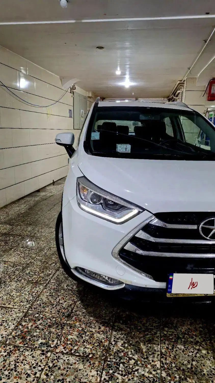 جک S3 اتوماتیک - 1402