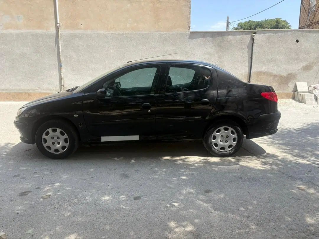 پژو ۲۰۶ صندوق دار v8 - 1395