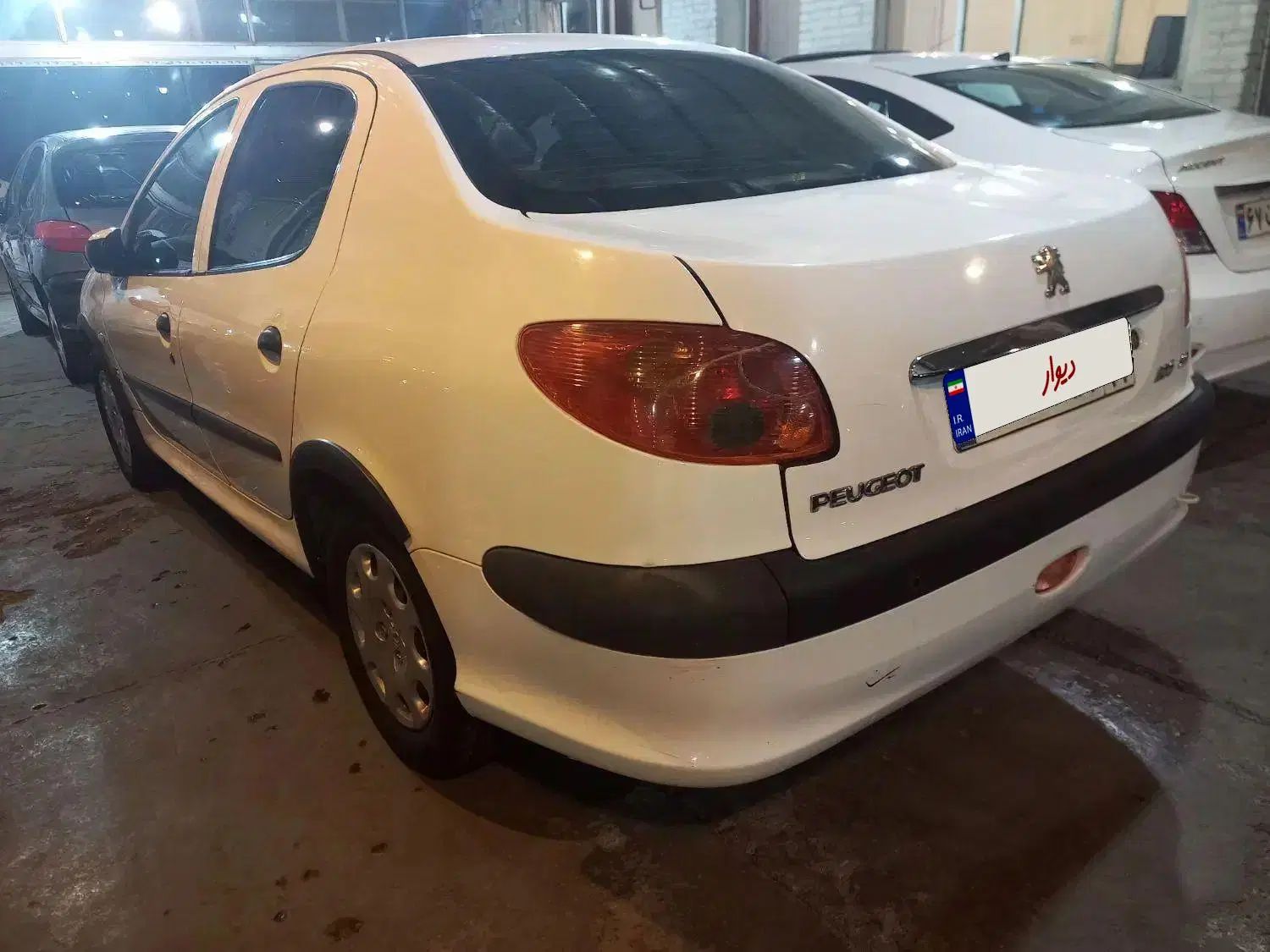 پژو ۲۰۶ صندوق دار v8 - 1393