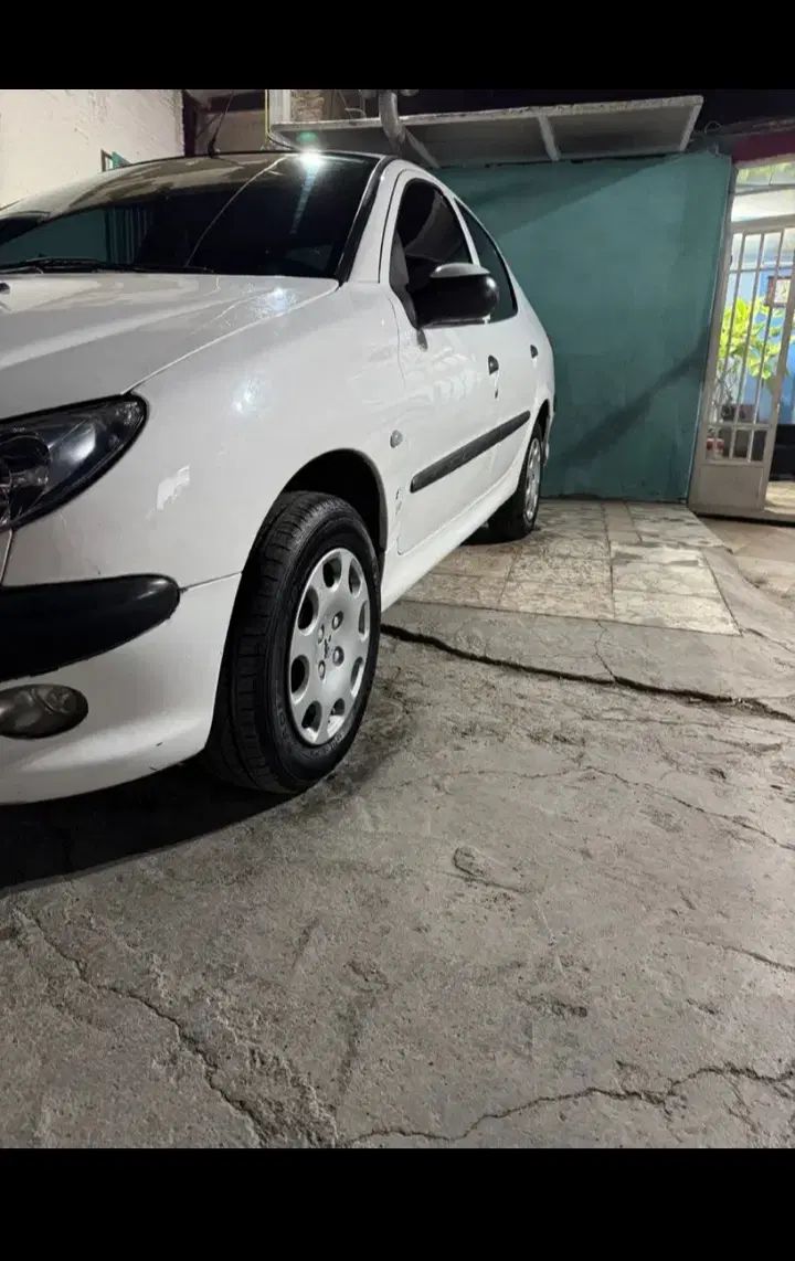 پژو ۲۰۶ صندوق دار v8 - 1394