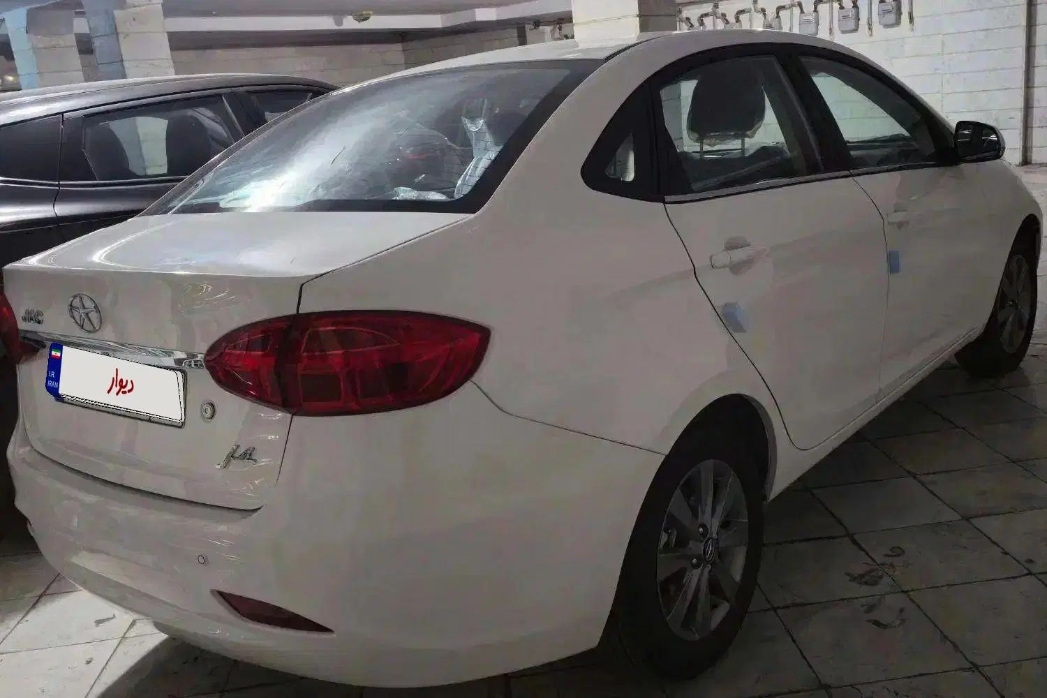جک J4 اتوماتیک ساده - 1404